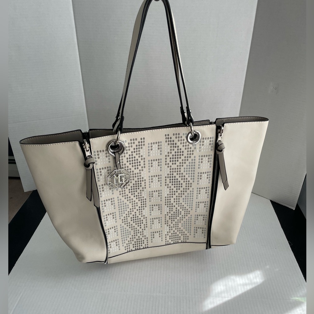 MARINA GALANTI cream zipper tote bag